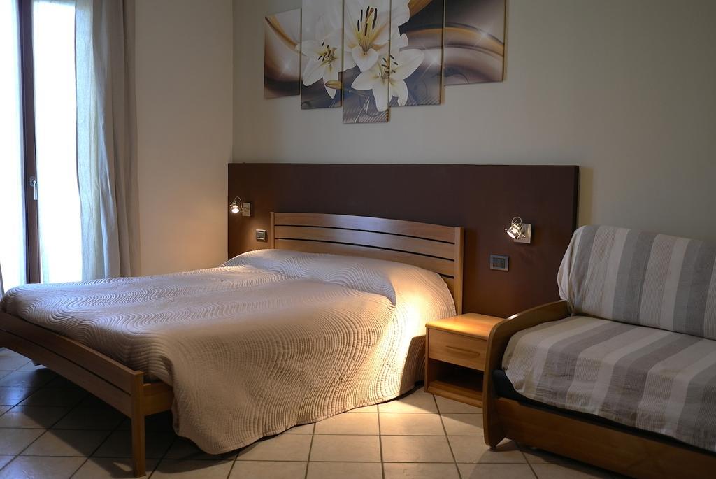 Bed and Breakfast Relais Bb Pacengo Lazise Exterior foto