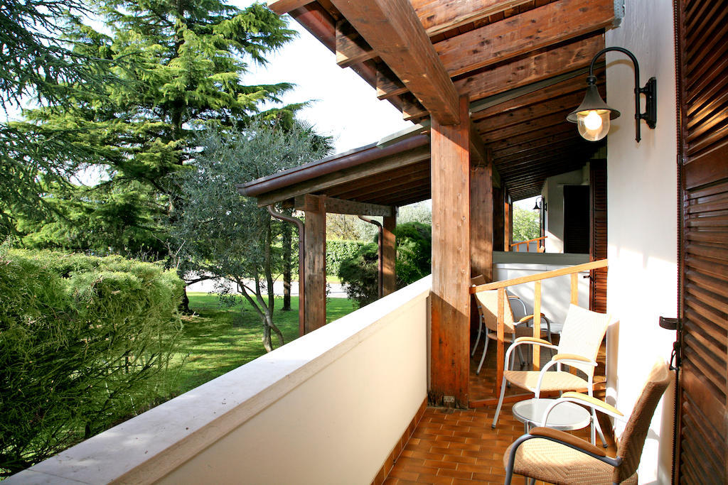 Bed and Breakfast Relais Bb Pacengo Lazise Exterior foto