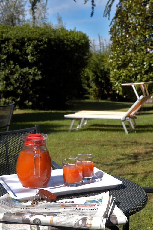 Bed and Breakfast Relais Bb Pacengo Lazise Exterior foto